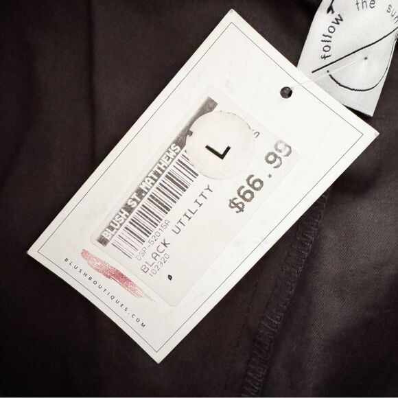 Blush Boutique | Follow the Sun Black Utility Pants - Size Large - Picture 7 of 7
